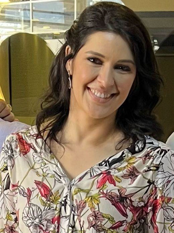 Dra. Aline Silveira Costa Pinto